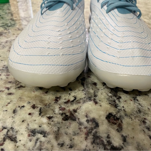 adidas Predator Accuracy.3 TF Soccer Cleats - Picture 3 of 12